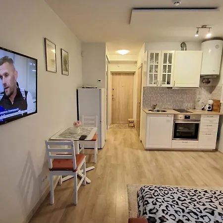 Summer Apartment *